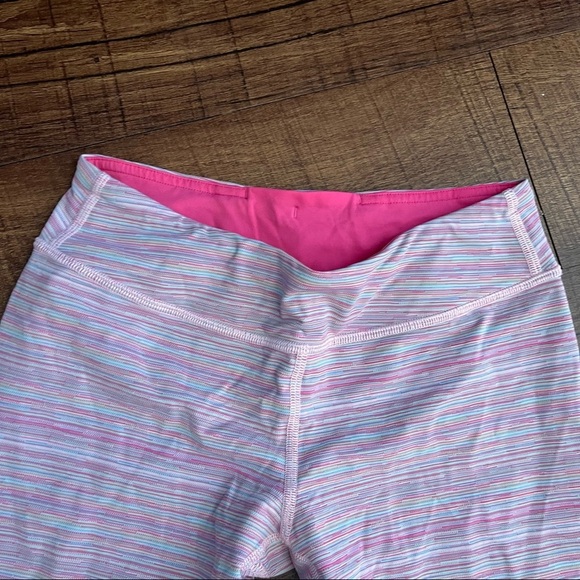 Ivivva by lululemon girls cropped leggings Sz 12 pink purple stripe multicolored - Picture 2 of 7